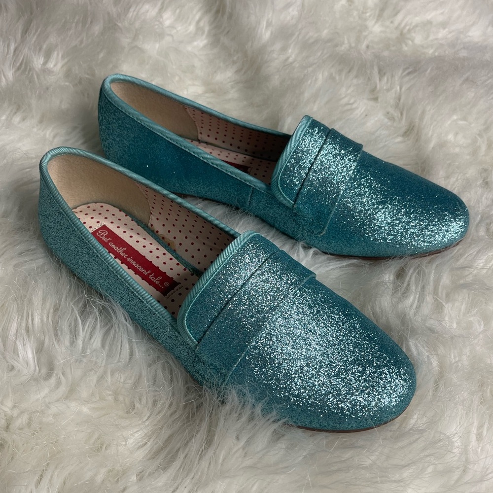 B.A.I.T Footwear blue glitter loafers size 7